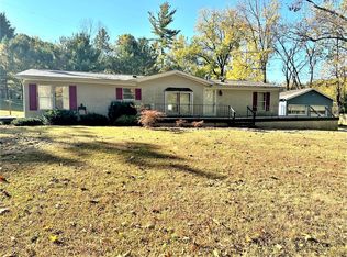 7447 W Hodges Ln, Ellettsville, IN 47429