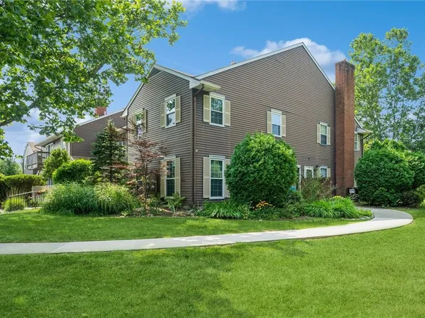 29 The Rise, Warwick, NY 10990