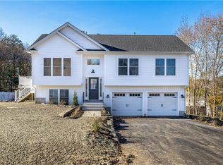 5 Battey Dr, Smithfield, RI 02828