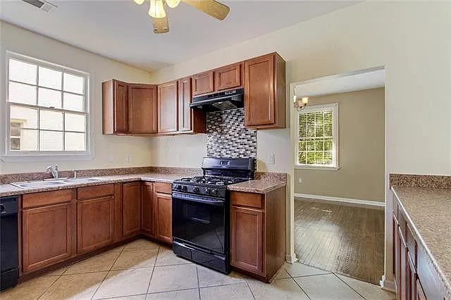 5850 General Diaz St — Photo 4