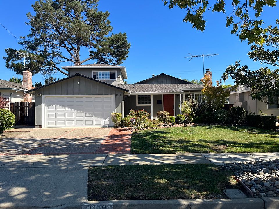 1st image of 1118 Scotland Dr
