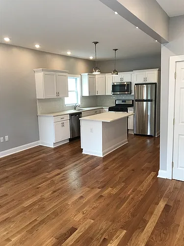 10 Henry St #1 Photo 1