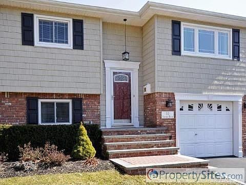 3rd image of 55 Bayview Dr