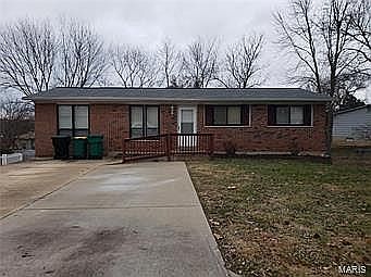 3rd image of 1090 Orchard Trl