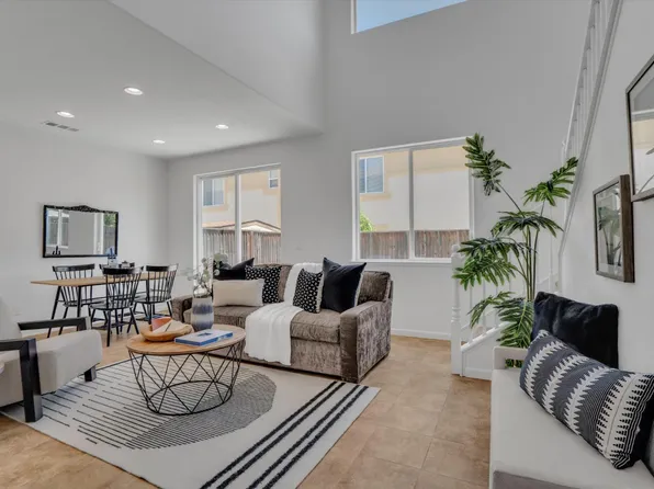1158 Tocia Avenue, Vacaville, CA 95687