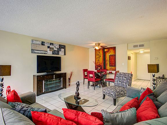 2nd image of 2940 Forest Hills Blvd #C-101