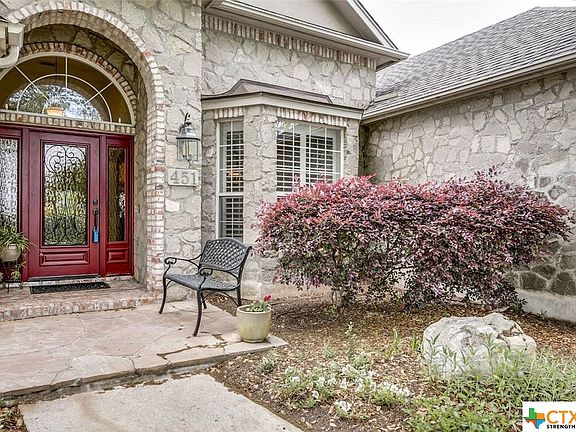 2nd image of 451 Oak Brk