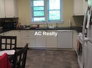 25 Fellsview Ter, Melrose, MA 02176