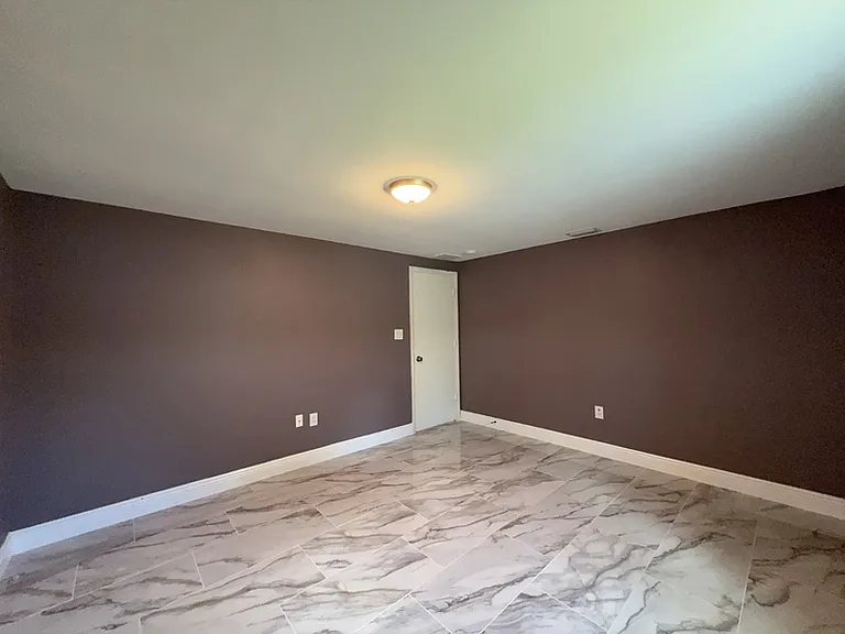 2055 Hyatt Dr — Photo 14
