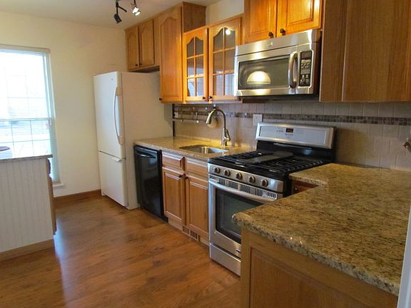 5th image of 29W403 Butternut Ln #0