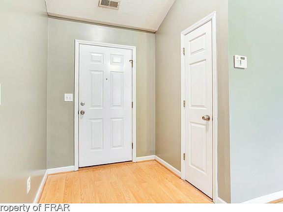 3rd image of 407 Buckeye Dr