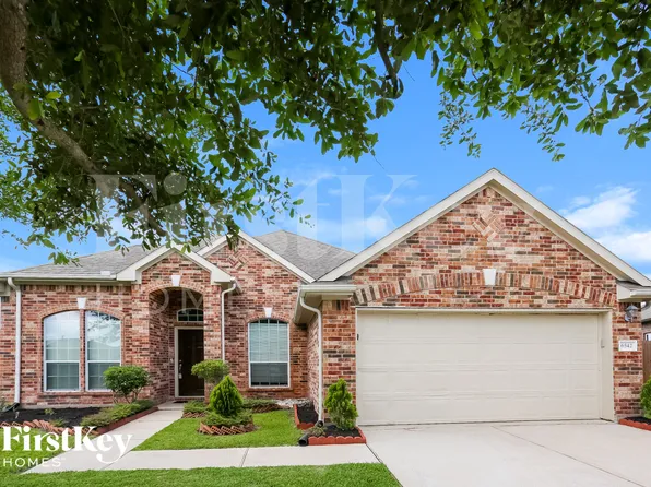 6542 Turner Fields Ln, Dickinson, TX 77539