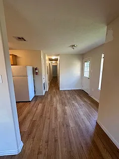 4210 Center St — Photo 3