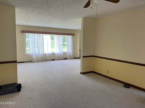 4th image of 3037 Staffordshire Blvd