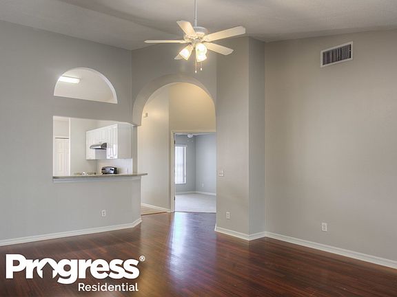 3rd image of 3820 Bayshore Cir