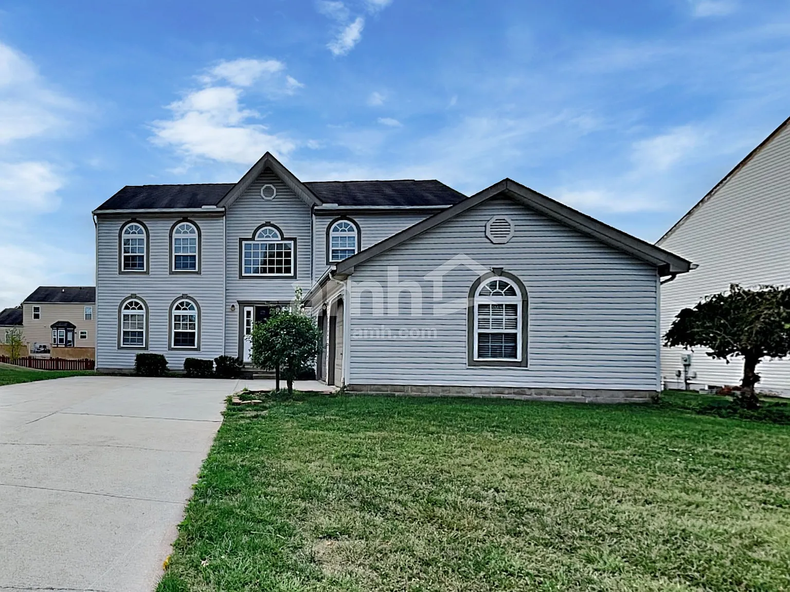 90 Knights Bridge Dr N photo 1