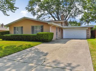 7819 Davis St, Morton Grove, IL 60053