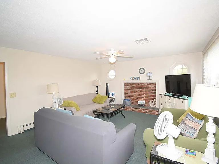 45 Sylvan Rd — Photo 7