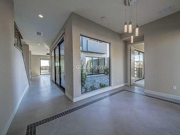 3rd image of 74 Pristine Glen St #0