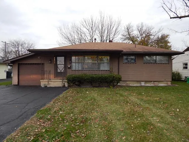 4498 E Livingston Ave photo 1