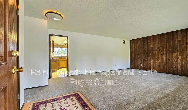 3 bed, 2.5 bath, 1510 sqft, $2,795 — Photo 3
