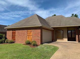 910 Frisky Dr, Brandon, MS 39047