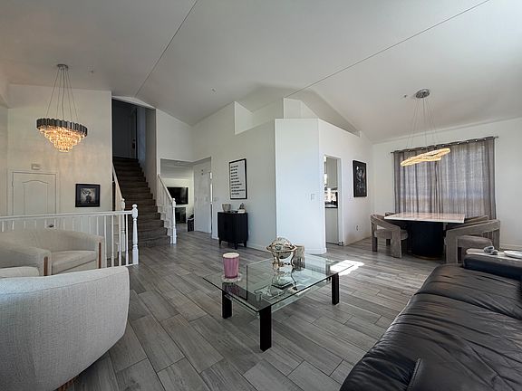2nd image of 1179 Wynn Cir