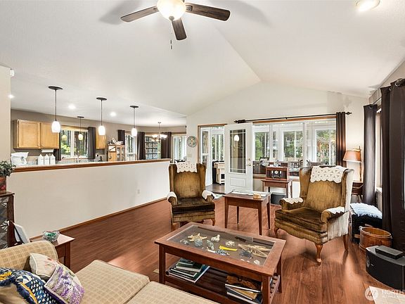 5th image of 7206 Deerfield Park Drive NE