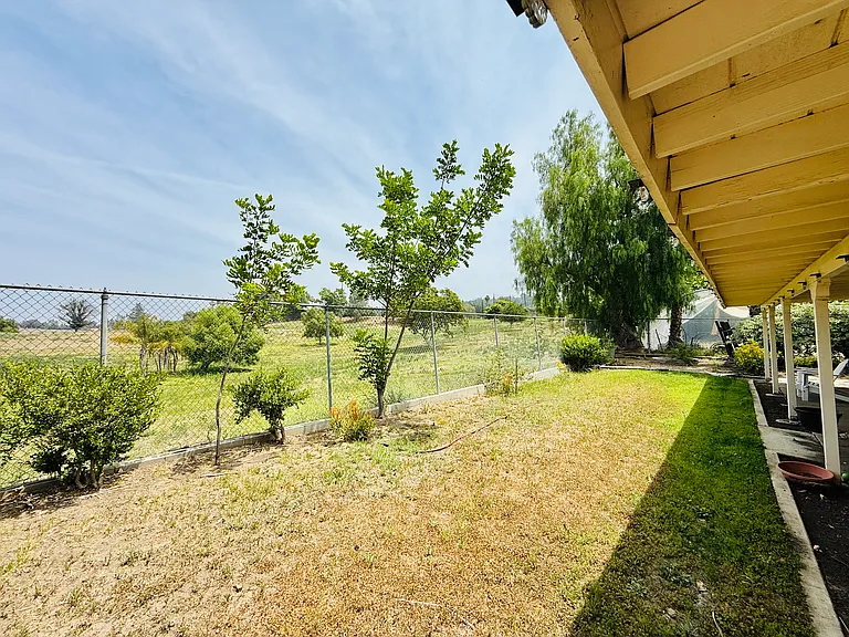 1510 Hallgreen Dr — Photo 28
