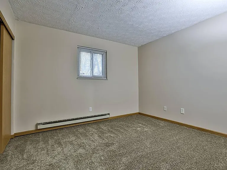 6 Camelot Ct #13 — Photo 5