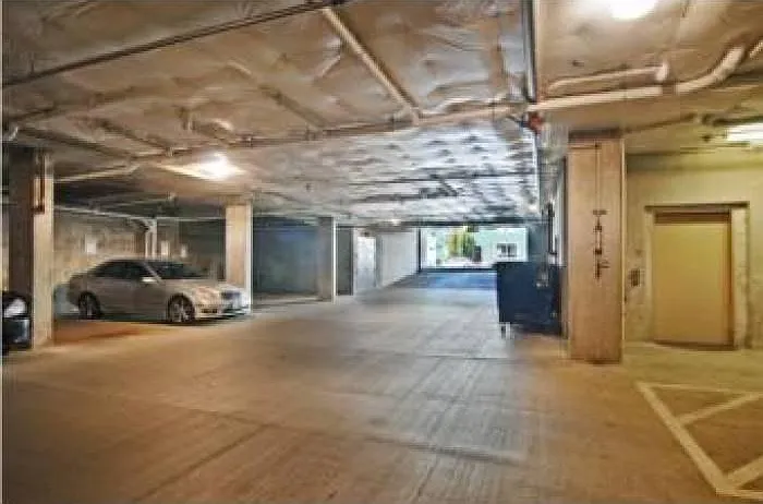 1125 E Olive St #106 — Photo 6