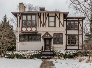 1462 Wesley Ave, Evanston, IL 60201