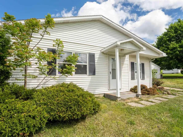 3129 Whitehall Blvd, Fairmont, WV 26554