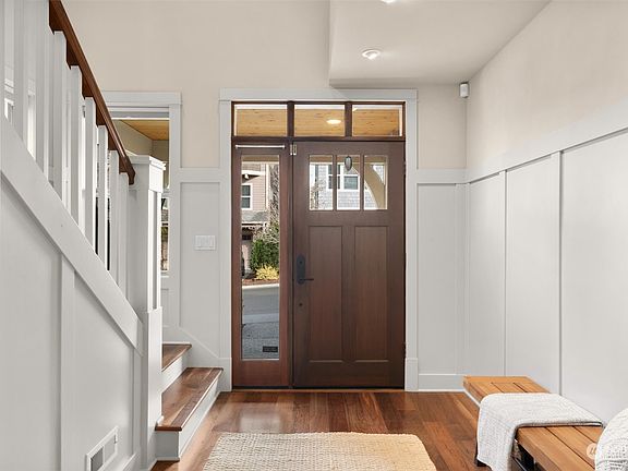 Welcome inside!  Home has air conditioning. >