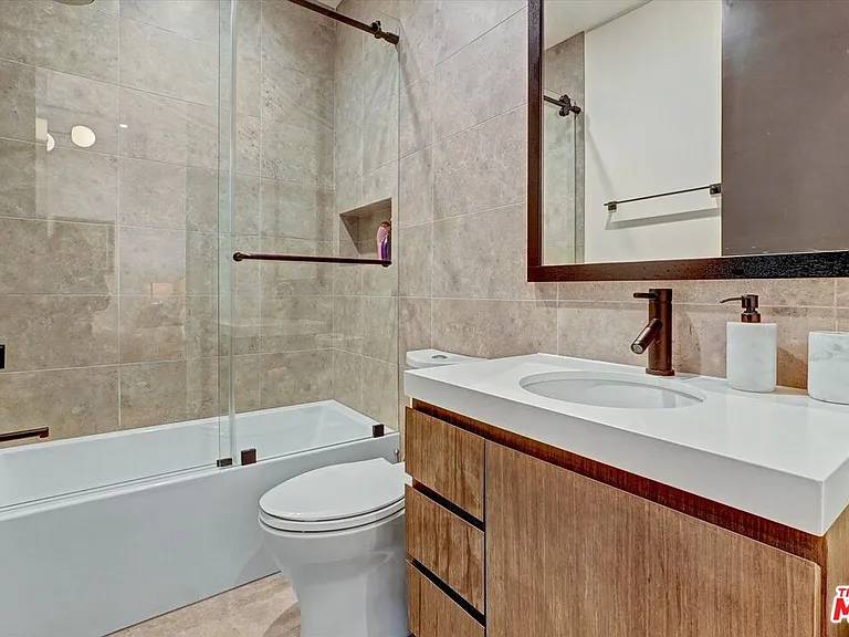 1049 Loma Vista Dr — Photo 57