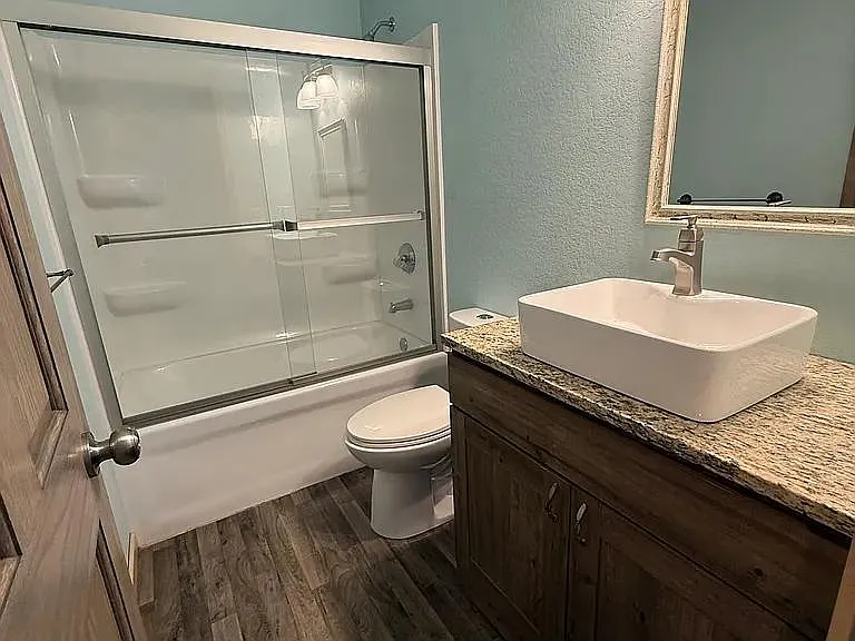 10010 Strawberry Lake Rd — Photo 13