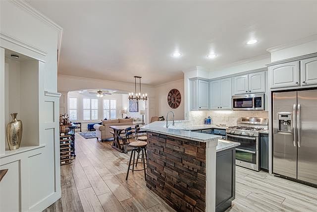 1st image of 500 Waters Edge Dr APT 212