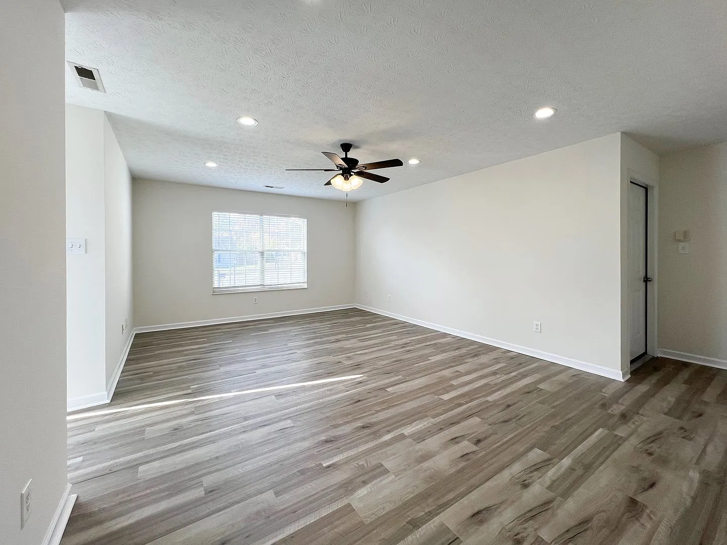 Charming 3-Bedroom Home with Fenced Yard & 2-Car Garage — Photo 3