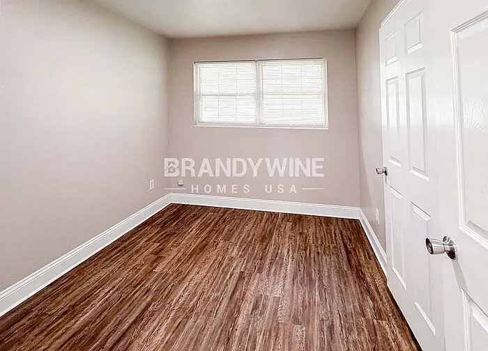 2145 Bourget Dr — Photo 15