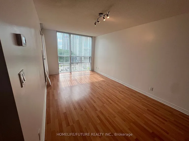 68 Grangeway Ave #1501 — Photo 18
