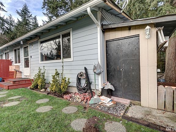 3rd image of 8244 59th Ave E
