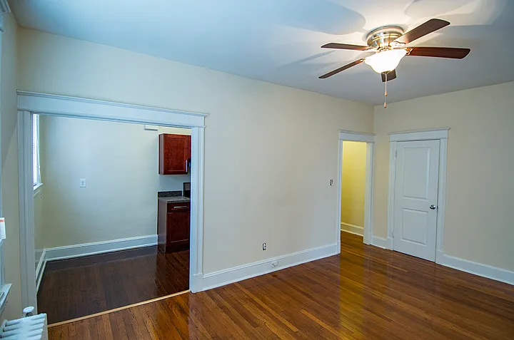 Connecticut Avenue Apartments/Dore/The Abby — Photo 26