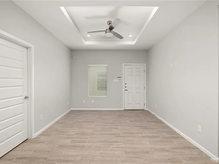 1601 W Hyatt Ave #18 — Photo 8