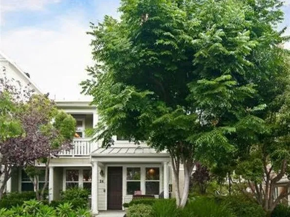 24 Triad Ln, Mission Viejo, CA 92694