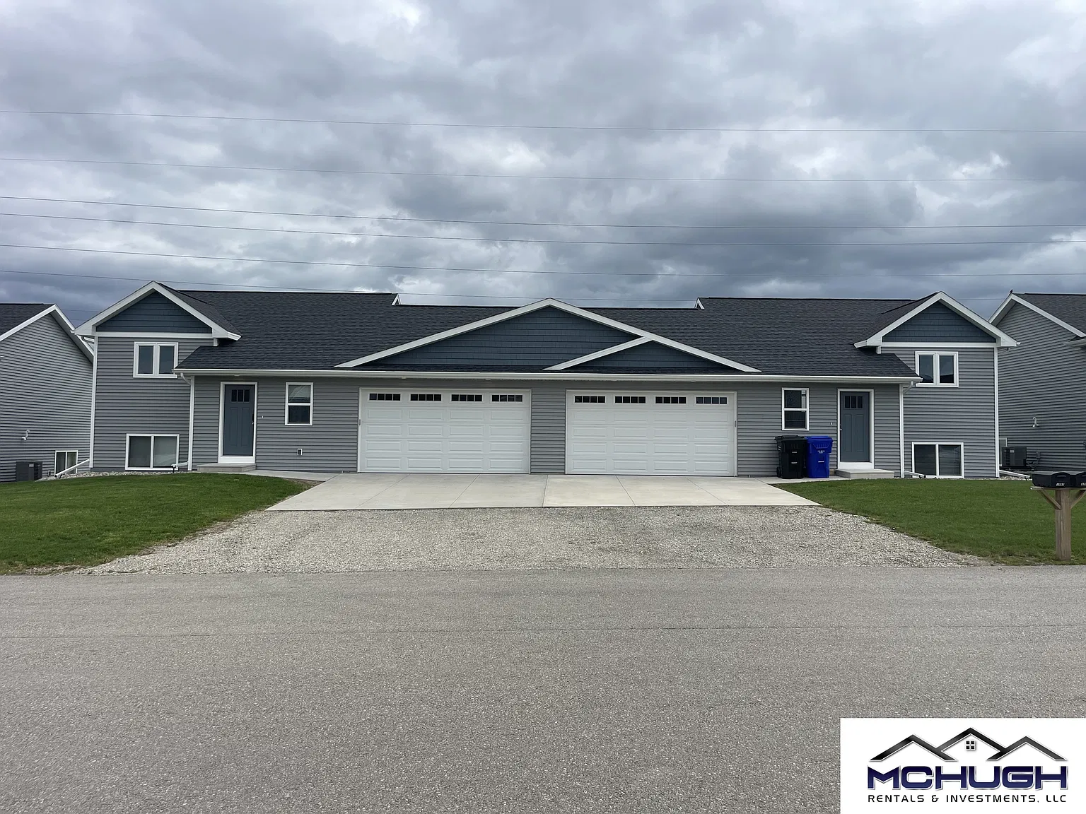 3723 E Rubyred Dr — Photo 1