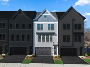 42182 Berrier Farms Ter, Chantilly, VA 20152