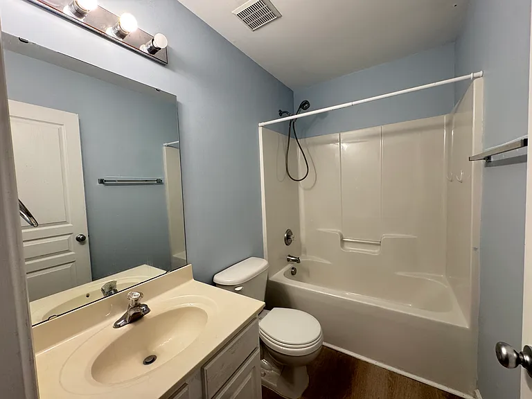 413 Hamlet Park Dr — Photo 27