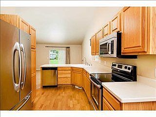 4th image of 3817 Stillwater Dr