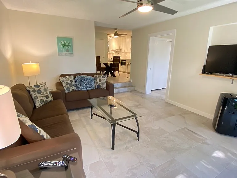 501 Hahaione St #11 — Photo 10