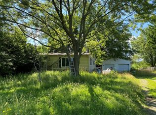 10801 Ackerman Ln, North East, PA 16428